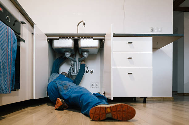 Professional Emergency Plumber technician working in Inkom, ID